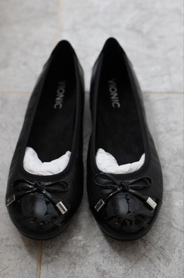Vionic Ballet Flats Minna Black Leather Patent Toes Bow Detail Size 6.5N