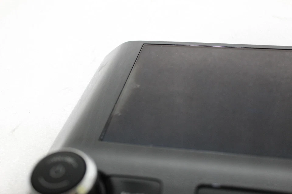 Б/У оригинальный производитель Mopar радио отделка ободок и панель управления ОВК с экраном RAM 1500 - Изображение 4 из 4