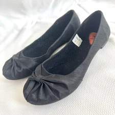 Rocket Dog "Mimi" Womens Size 6 Slender Black Ballet Flat Shoe With Bow Toe