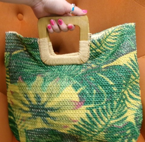 NEW Tropical Print Woven Small Tote by Natasha - Picture 6 of 8