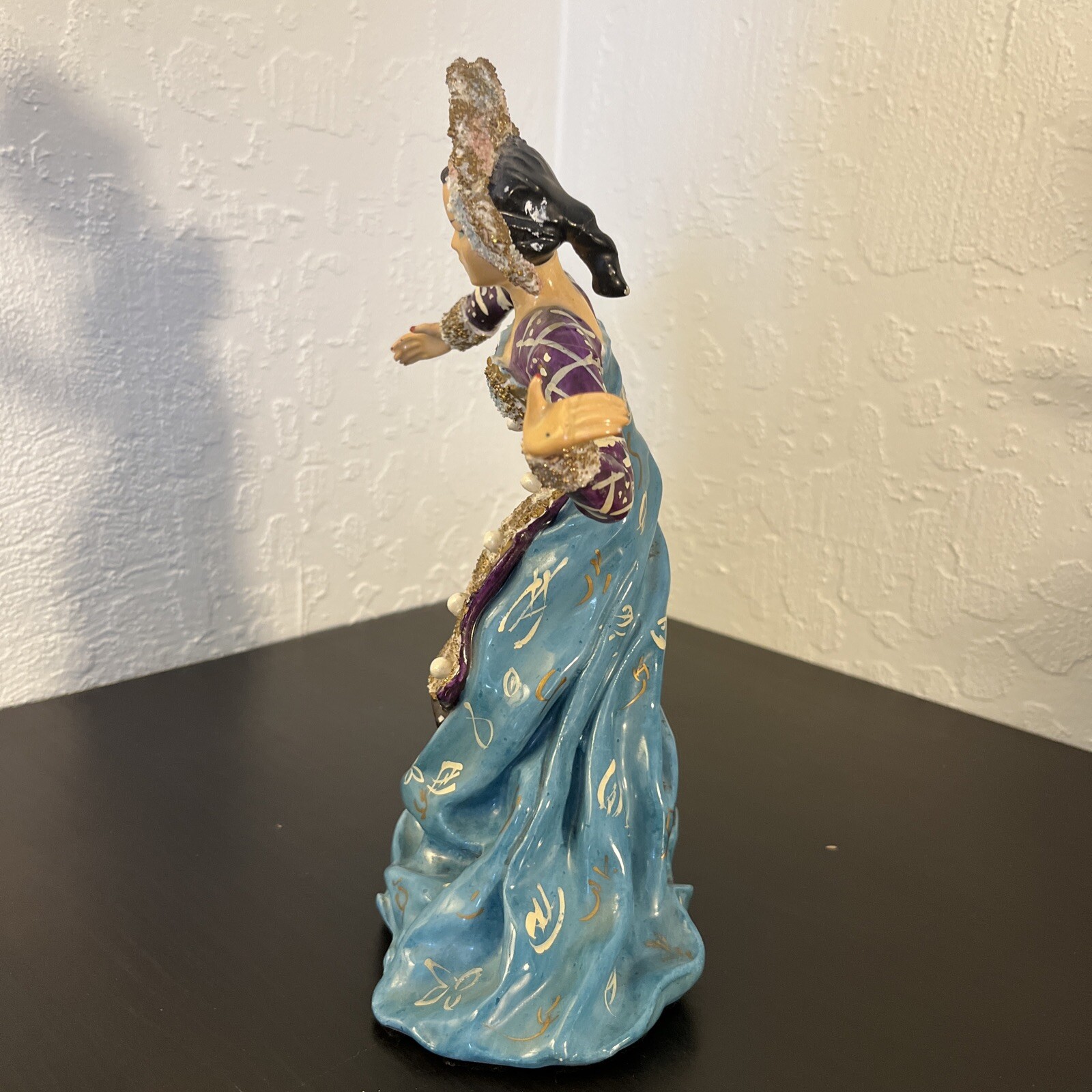 Picture 13 of 16
