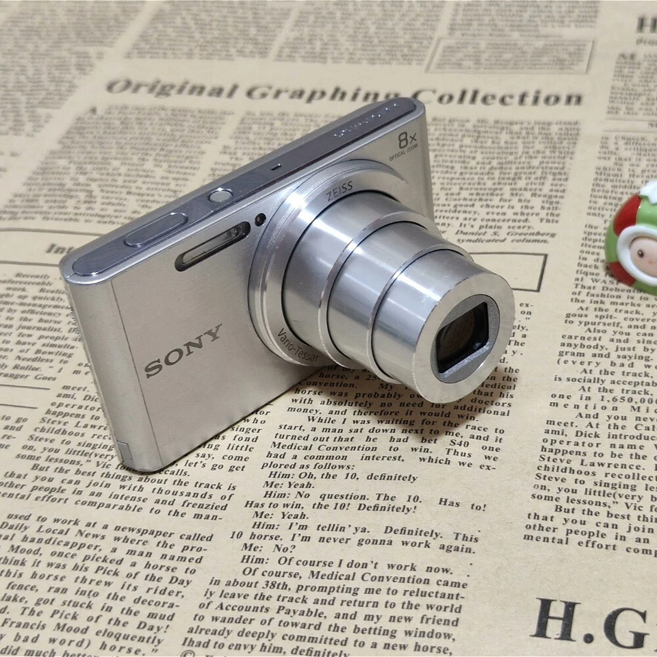 Sony Cyber-Shot DSC-W830 Digital Camera 8x Optical Zoom with Accessories Silver - Image 2 of 4