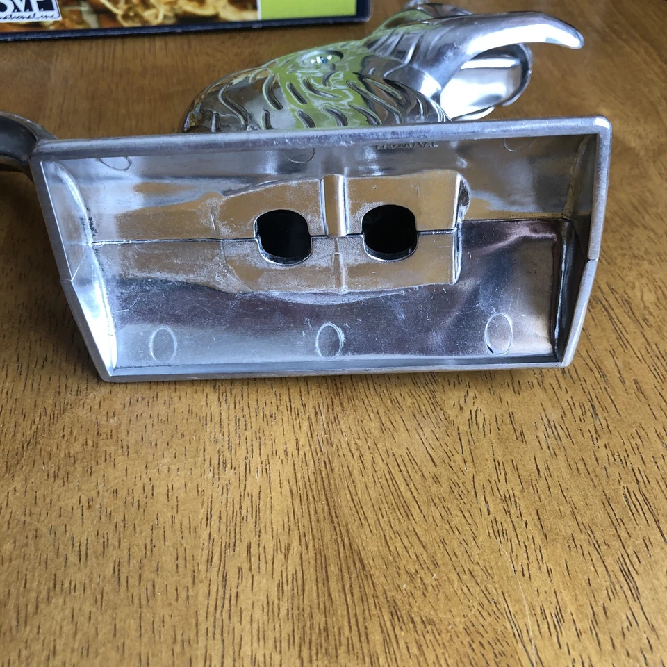 RSVP Squirrel Nutcracker Cast Aluminum - Image 4 of 4