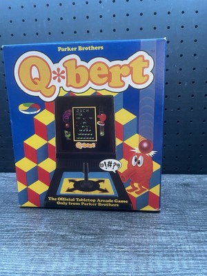 VINTAGE Q-Bert Qbert 1983 Tabletop Mini Arcade Game Parker Brothers 