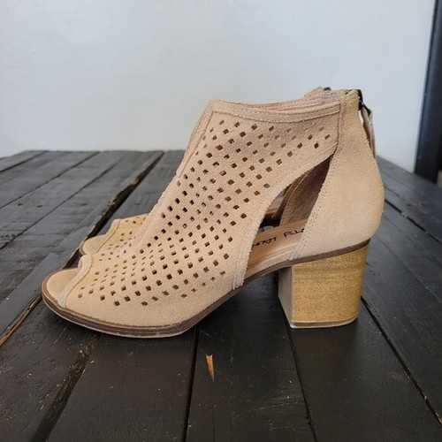 Dirty Laundry Women's 8.5 Perforated 