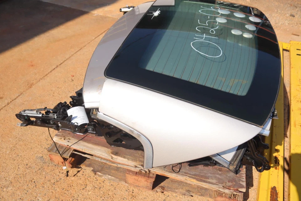 2007-2013 BMW 335I E93 ТРАНСФОРМИРУЕМЫЙ ЗАДНИЙ ВЫДВИЖНОЙ ЖЕСТКИЙ ВЕРХ КРЫШИ С СТЕКЛОМ OEM - Изображение 4 из 4