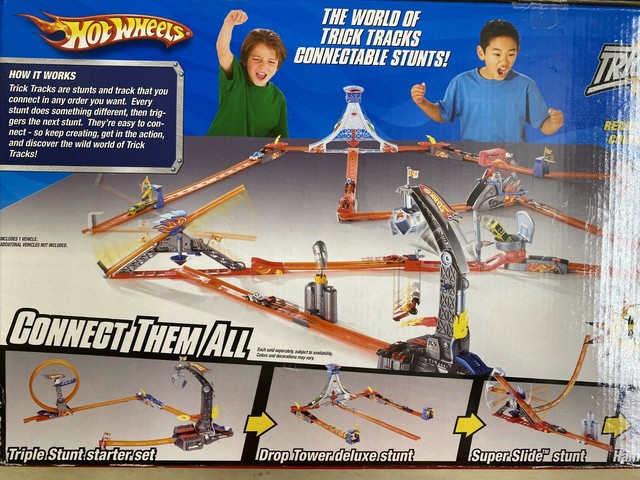 hot wheels trick tracks triple stunt starter set