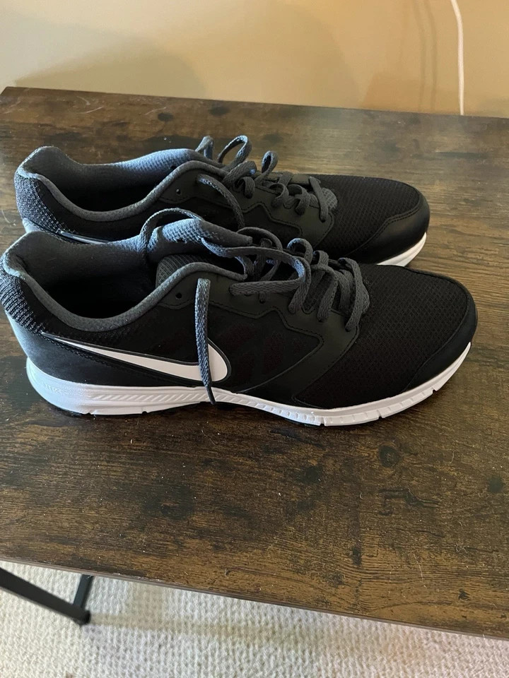 Zapatos para correr Nike Downshifter 6 para hombre nuevos sin caja, talla 11,5