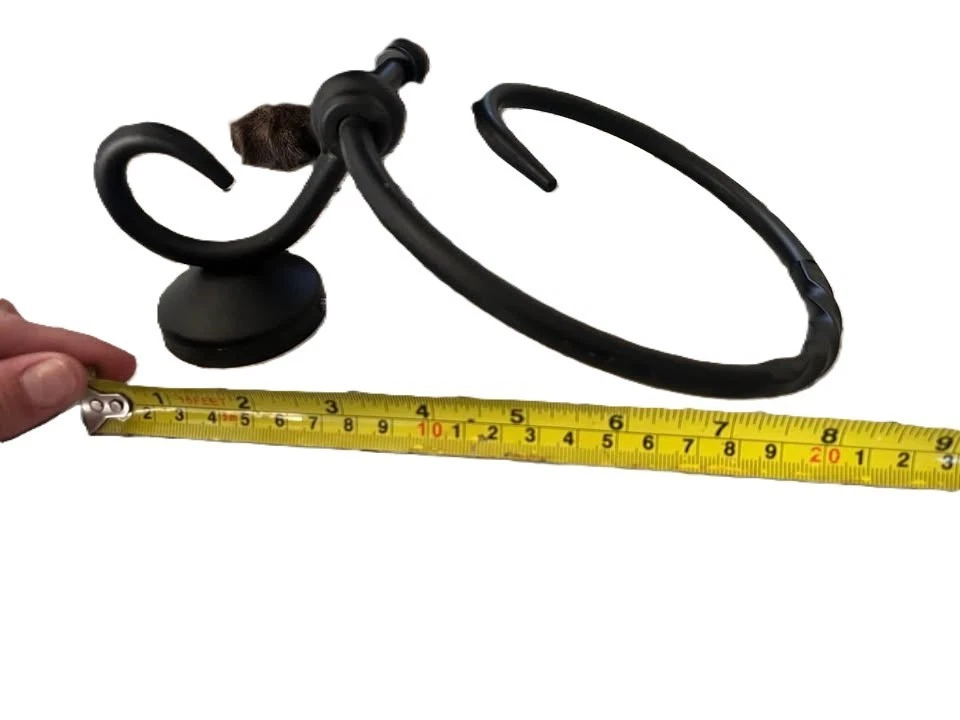 Toallero redondo de hierro forjado de 8,5" x 6" acabado de baño de alta gama resistente Foto 2 de 4