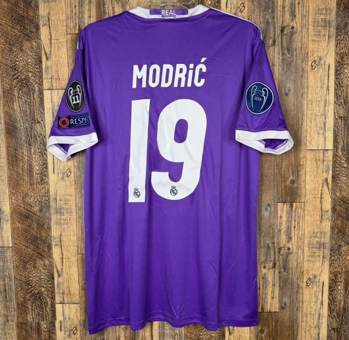 Preços baixos em Real Madrid Roxo fã de Futebol Clube