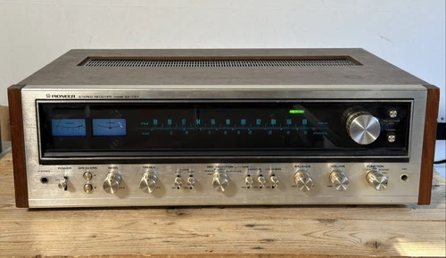 Vintage Pioneer SX-737 AM/FM Stereo Receiver In Working Order *READ*