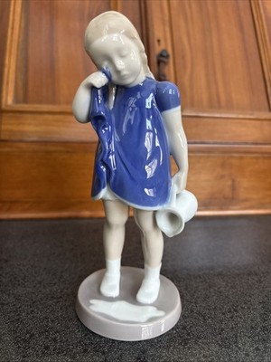 Bing & Grondahl Girl CRYING OVER SPILT MILK Porcelain Figurine 2246 Denmark 7''