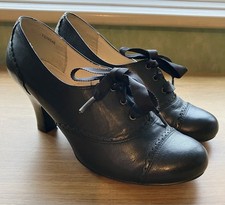 Vtg Victorian 40s Style Black Leather Brogue Lace Up Shoes Heels Size 5