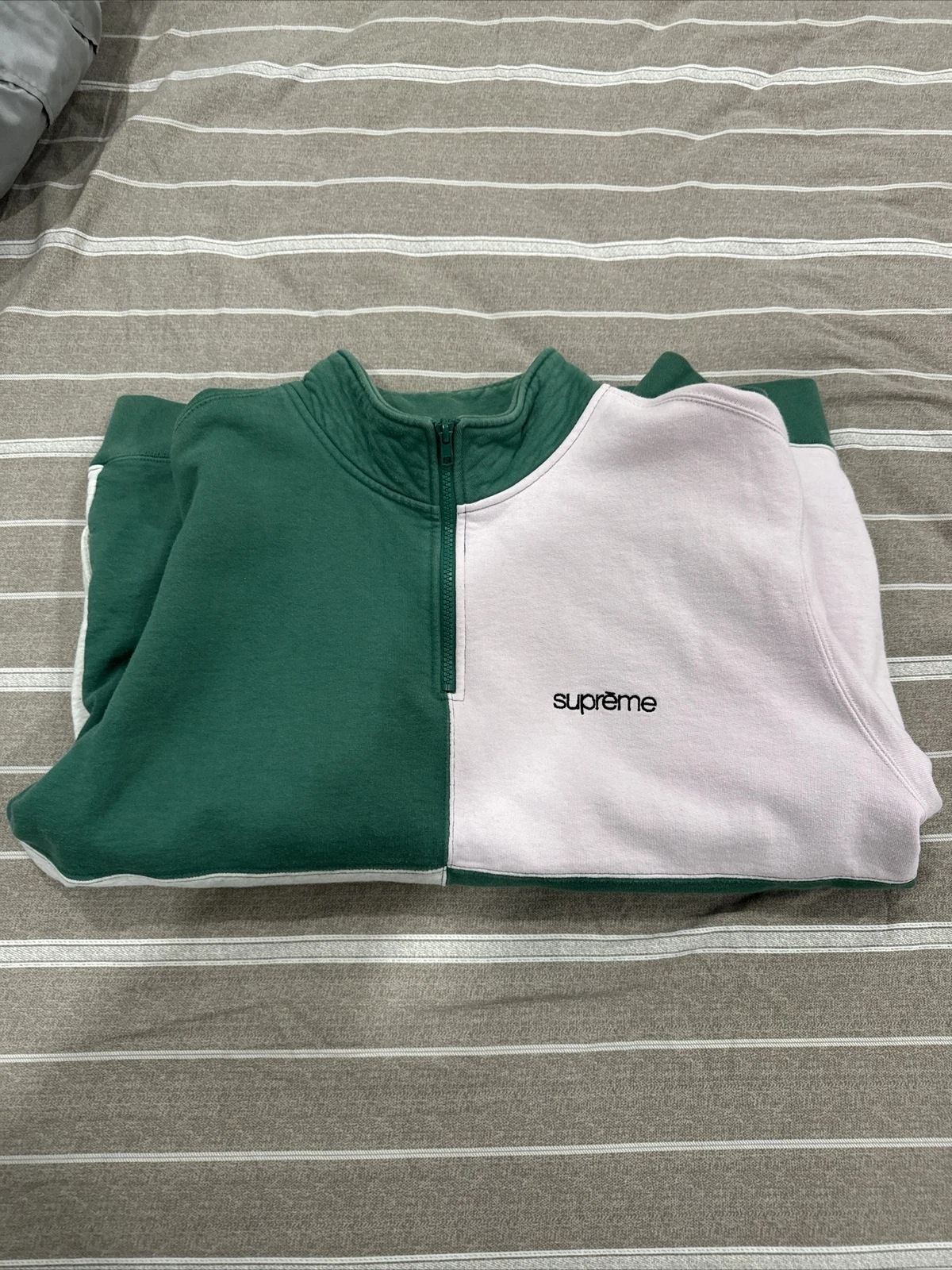 Sweat shirt demi zippé couleur Supreme pin rose clair taille grande SS18