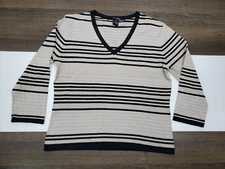 Womens Madison Studio Medium Silk Striped V Neck Long Sleeve Shirt Tee