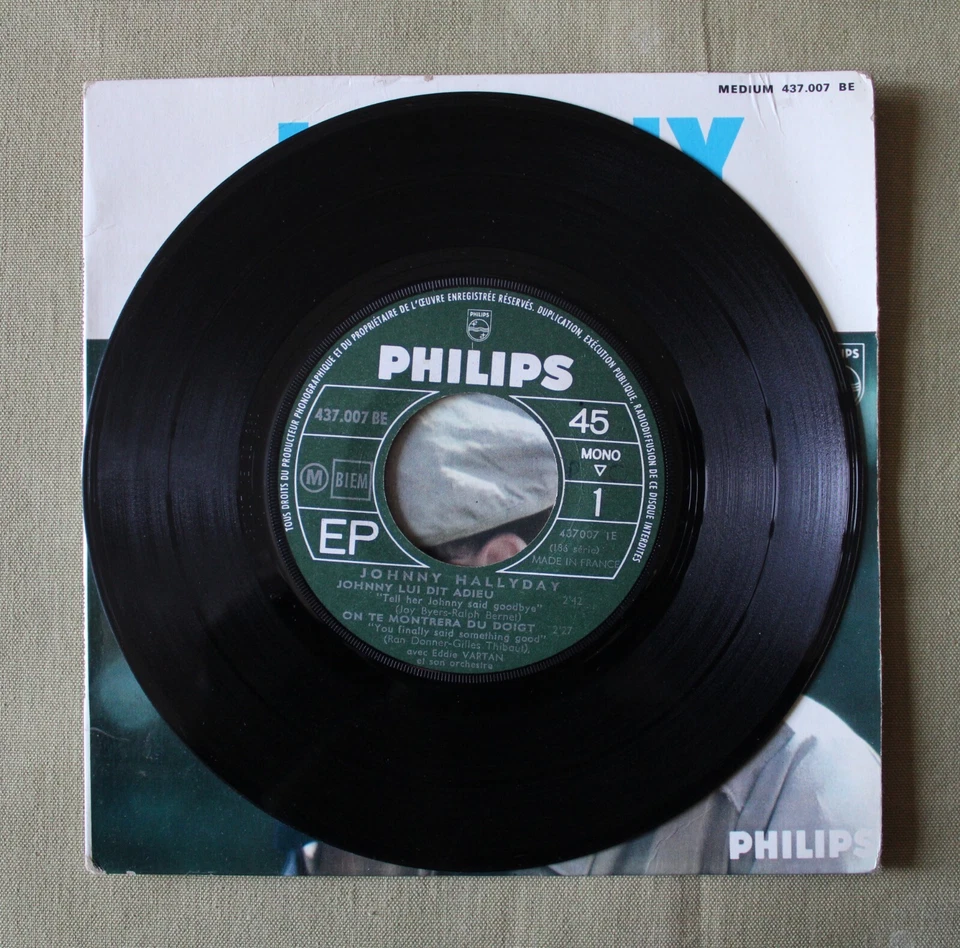 Johnny Hallyday – Johnny lui dit adieu 45 tours - Photo 3/4