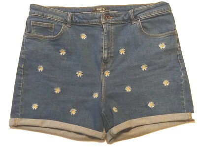 Tu Denim Mom Shorts Plus 18 Daisy Flower Embroidered Motif UK Cuffed Blue