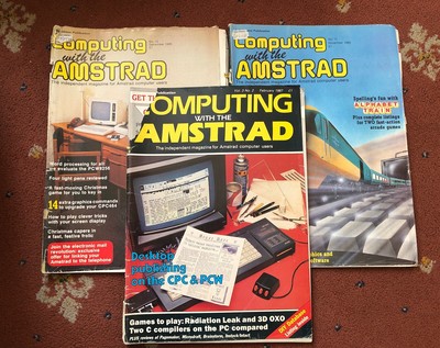 Computer mit dem Amstrad (3 Ausgaben - beschädigt)