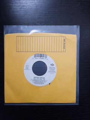 Britney Spears '' Oops I Did It Again / Oops I Did It Again '' Vinyl 45 Record 7 