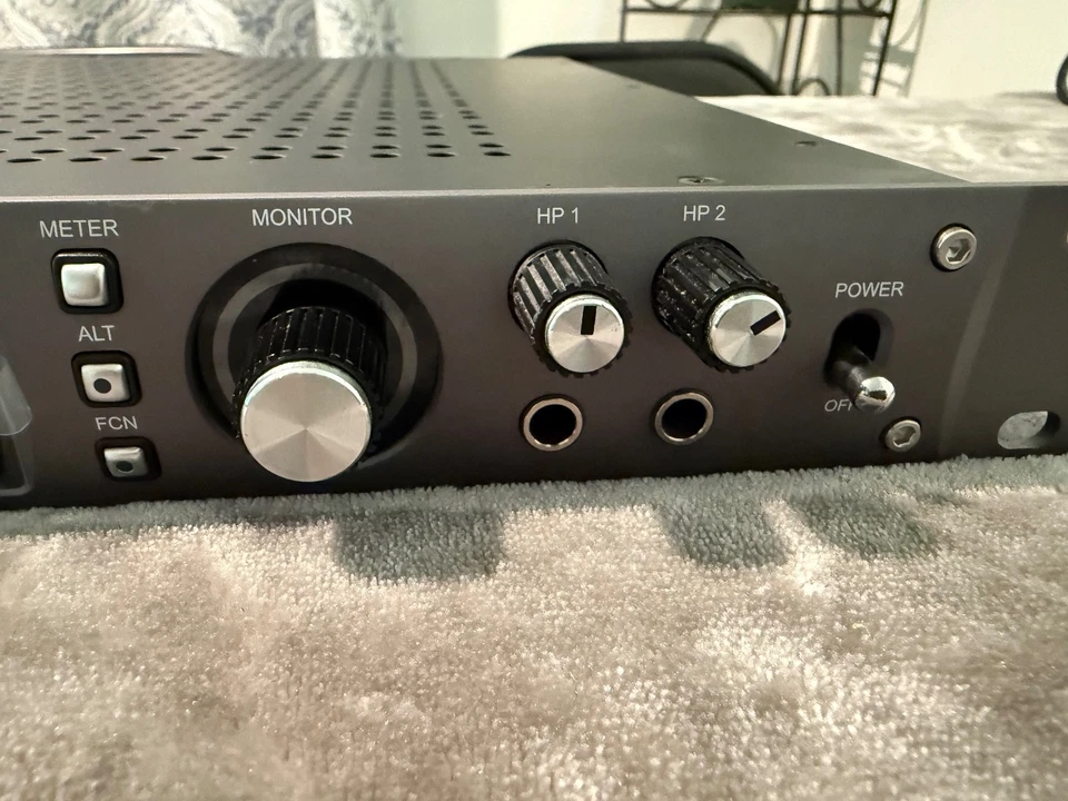 Universal Audio Apollo X6 Thunderbolt 3 Audio Interface - Image 4 of 4