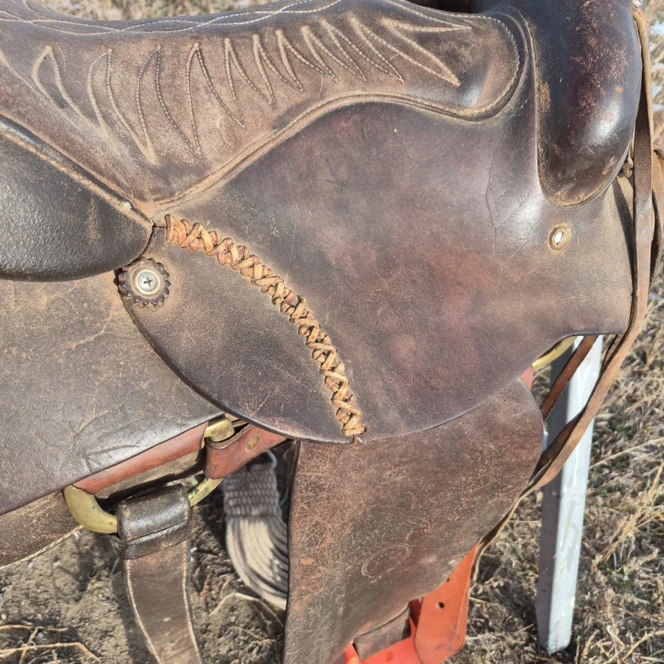 Sillín Western vintage bien usado, dura bien. Gran sillín de trabajo de entrenamiento Foto 4 de 4