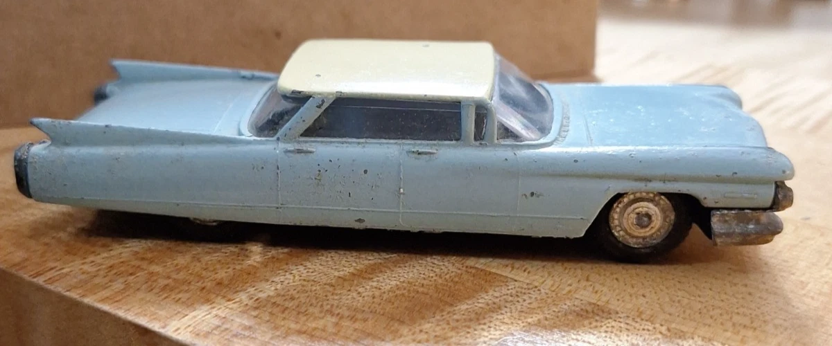 1970年代 TINTOYS ティントイズキャデラック ダイキャスト 1970年代