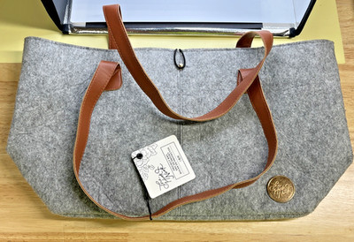 THN The Hook Nook Project Bag Gray Felted Wool 10x14 Handles Pockets Travel NWT!