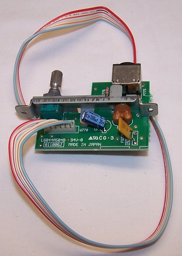 Akai S5000 Contrast Pot / ASCII Port Board. Funktioniert super - Bild 1 von 3