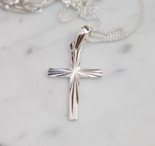 Diamond cut Cross Pendant Sterling Silver 925 18inch Curb Chain Religious gift