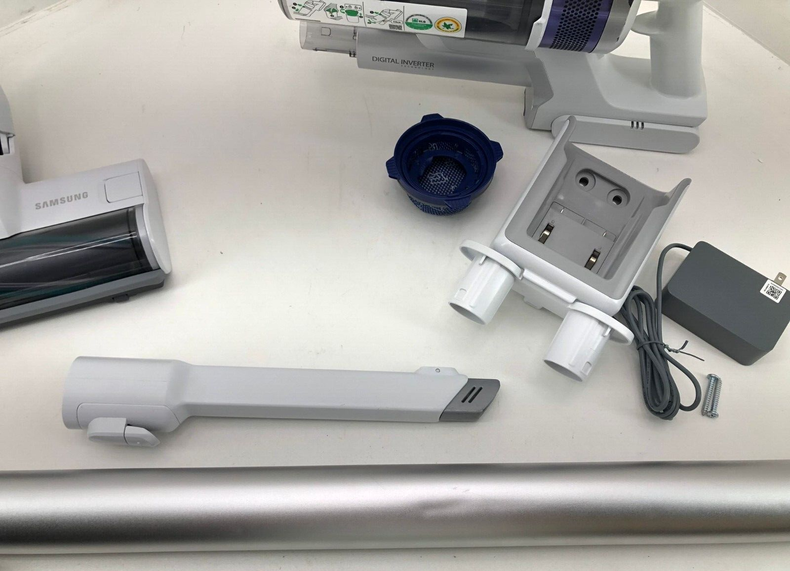 Samsung Jet 70 Pet Cordless Stick Vacuum Lightweight Airborne