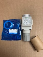 SMC ar20-n01eh-rz-b-x406-x34us45-100 Pressure Regulator w/ Gauge & Mount 