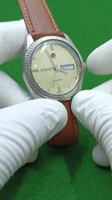 vintage RADO VOYAGER watch 17 Jewels Automatic Day / Date
