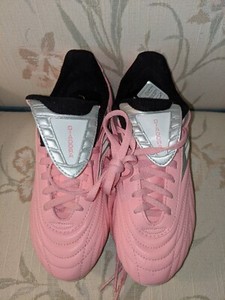 diadora spike shoes