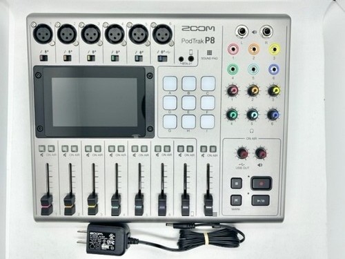 Podcast Recorder ZOOM P8 PodTrak Workstation funktioniert mit Handys Tablets silber - Bild 3 von 21