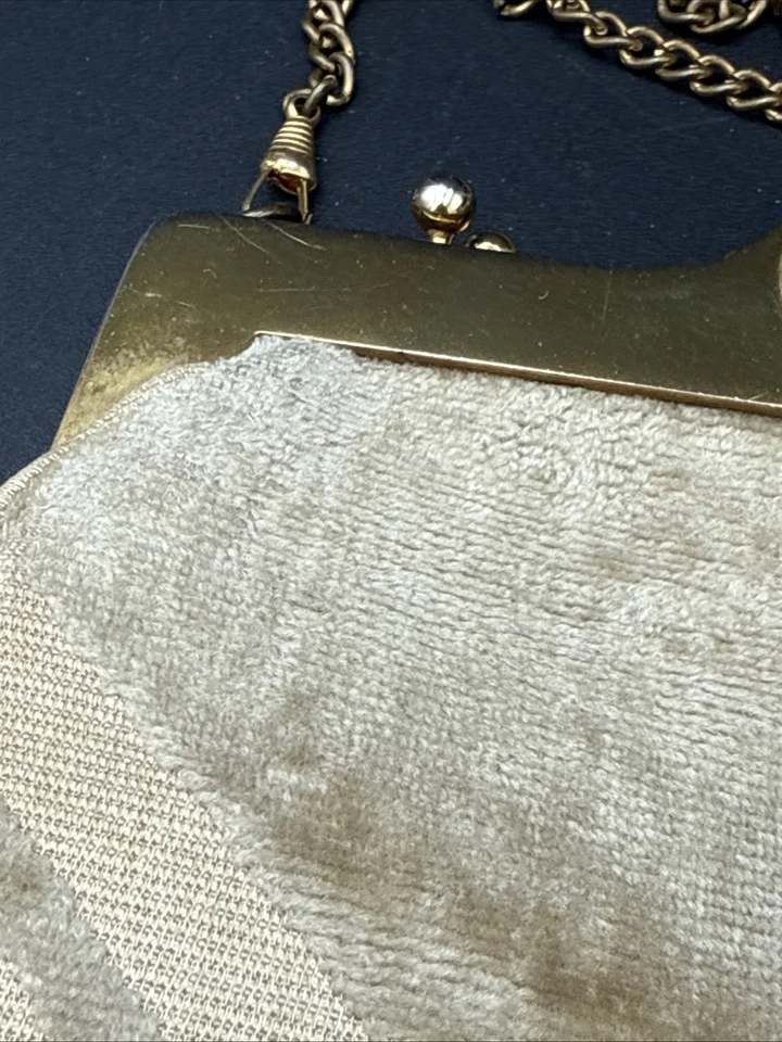 ROBERTA DI CAMERINO- 1960s Ivory Beige Velvet Purse Clutch Bag Gold Hardware 7x7 - Image 3 of 4