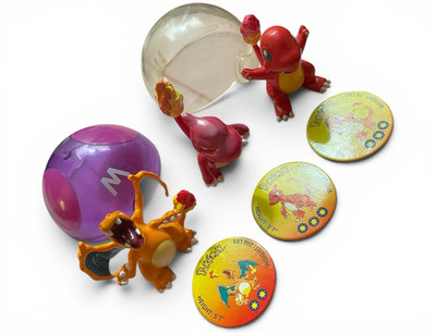 Vintage TOMY Pokémon Charmander Charmeleon Charizard Figures Discs Master Ball
