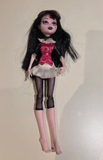 Mattel Monster High Draculaura G1