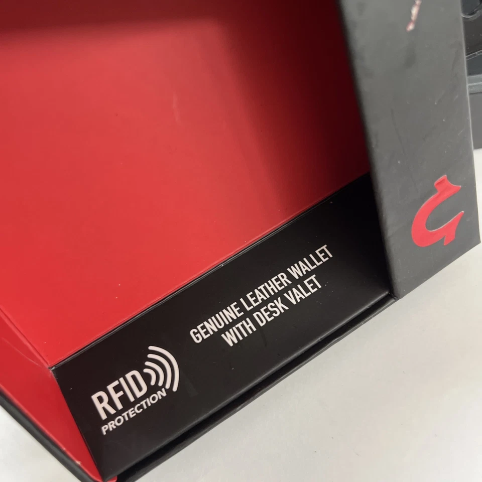 TRUE RELIGION Cartera Plegable Cuero Negro Logo Rojo En Caja RFID Regalo para Hombres Nueva con Etiquetas Foto 4 de 4