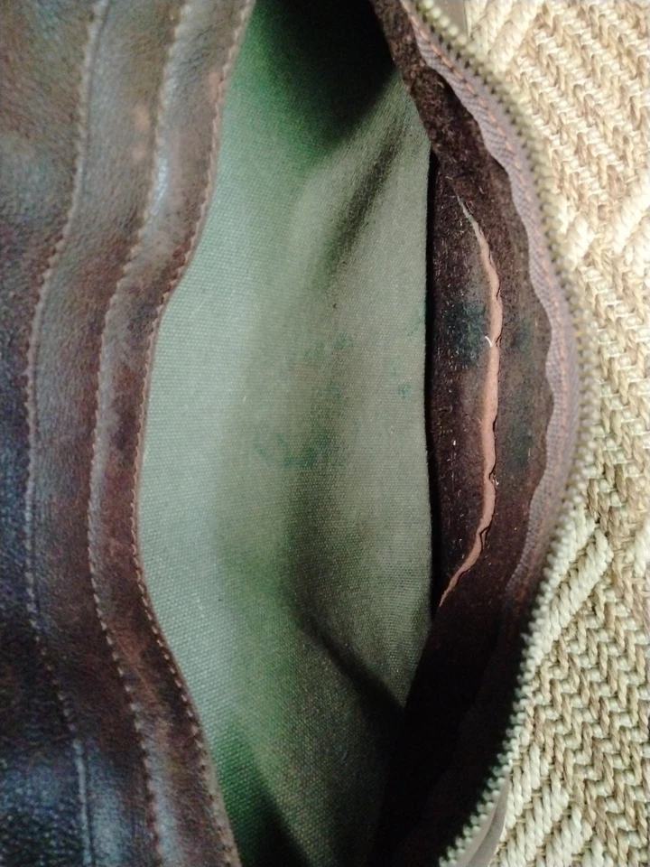 Vintage GAP Brown Bomber Leather Backpack With Olive Drab Lining Leather Straps - Image 4 of 4