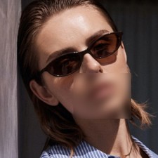 Lightweight Stylish Black Frames with Anti Blue Light Technology for Women