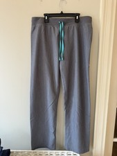 FIGS Technical Collection Livingston Gray Scrub T21003 Bottoms size Medium M