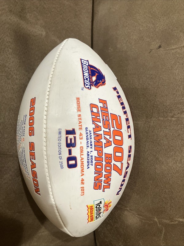 BOISE STATE BRONCOS FOOTBALL 2007 FIESTA BOWL CHAMPS PERFECT SEASON LTD EDIT