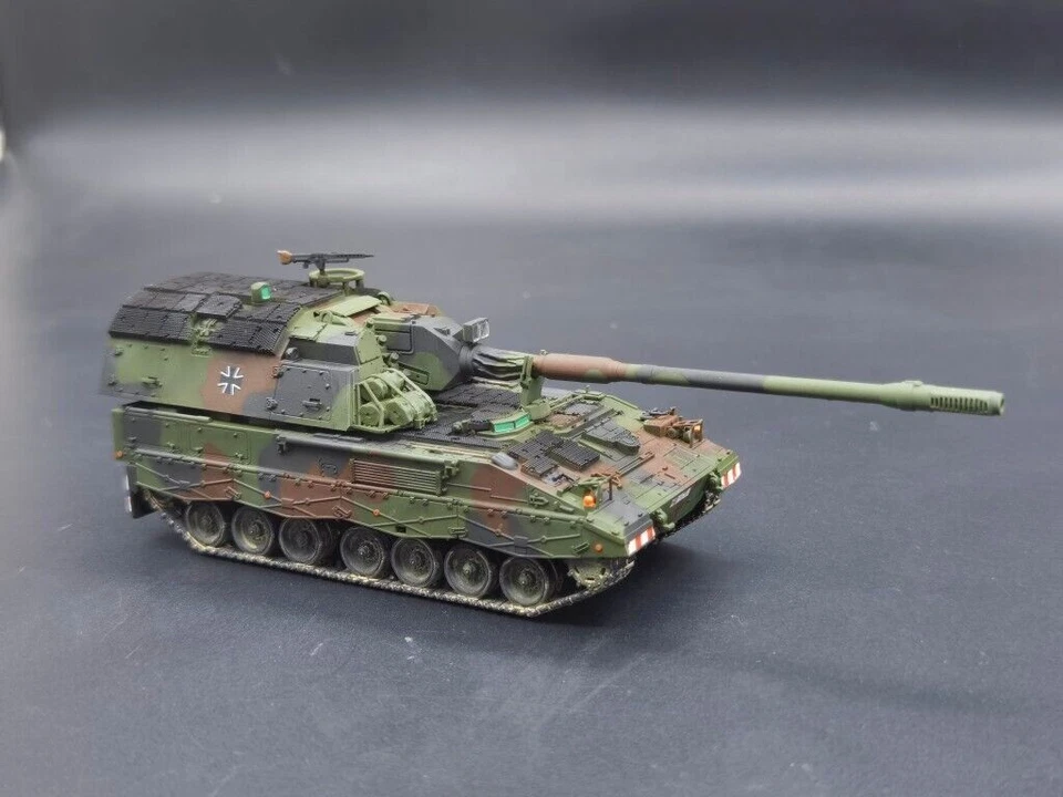 1/72 Scale German pzh2000 Self-propelled Howitzer Heavy Armor Finished Model Toy - Image 3 of 4