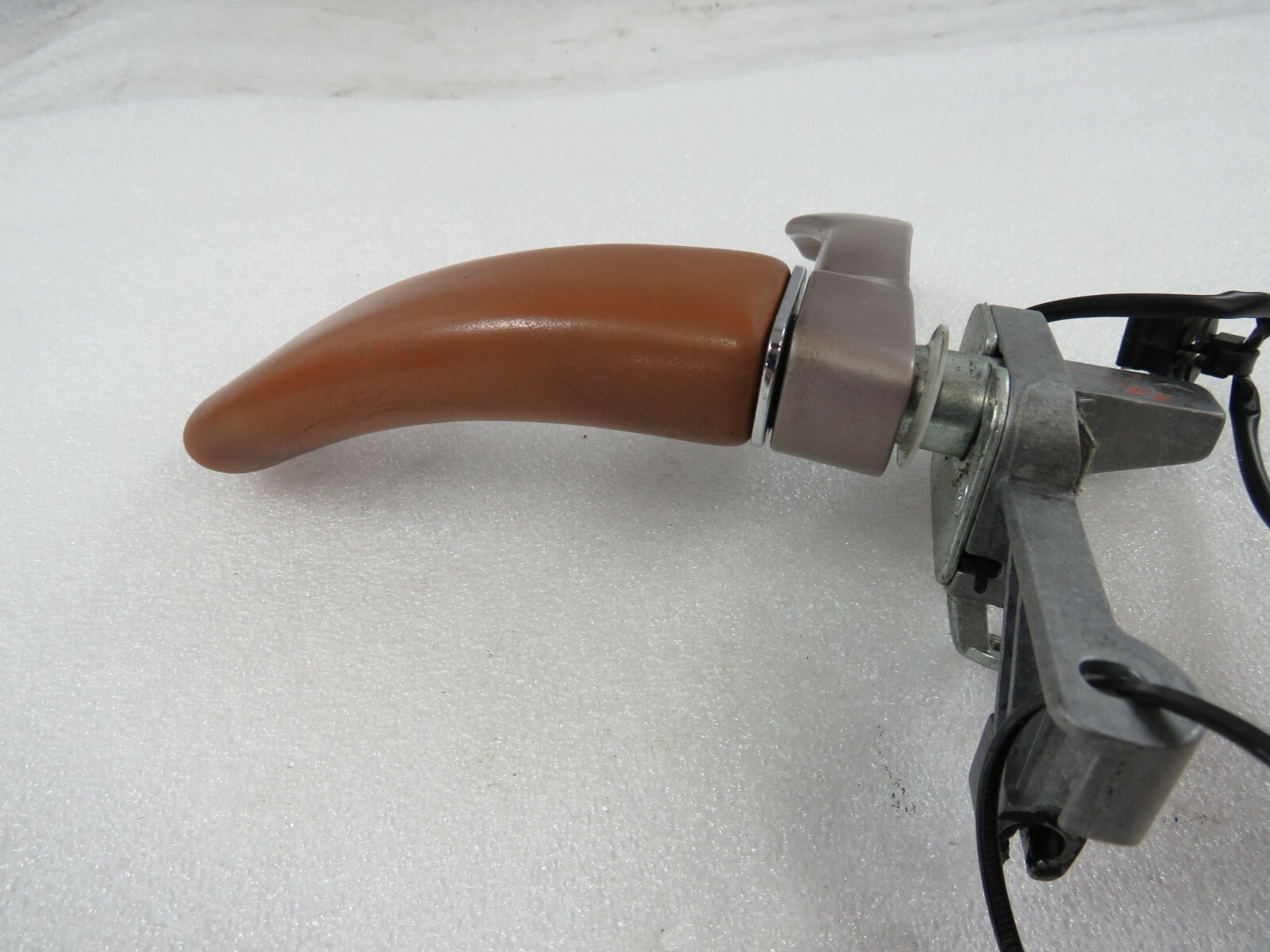 Ferrari California, LH, Left, Interior Door Handle, Cuoio, Used, P/N 80615324