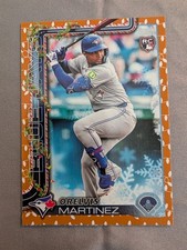 2025 Topps Holiday - Orelvis Martinez #H17 Gold Lights SP (RC) Blue Jays Rookie