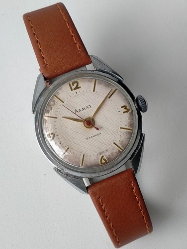 Almaz Vostok 2809B Model 465CHN Original Vintage Soviet Classic Watch 1960s