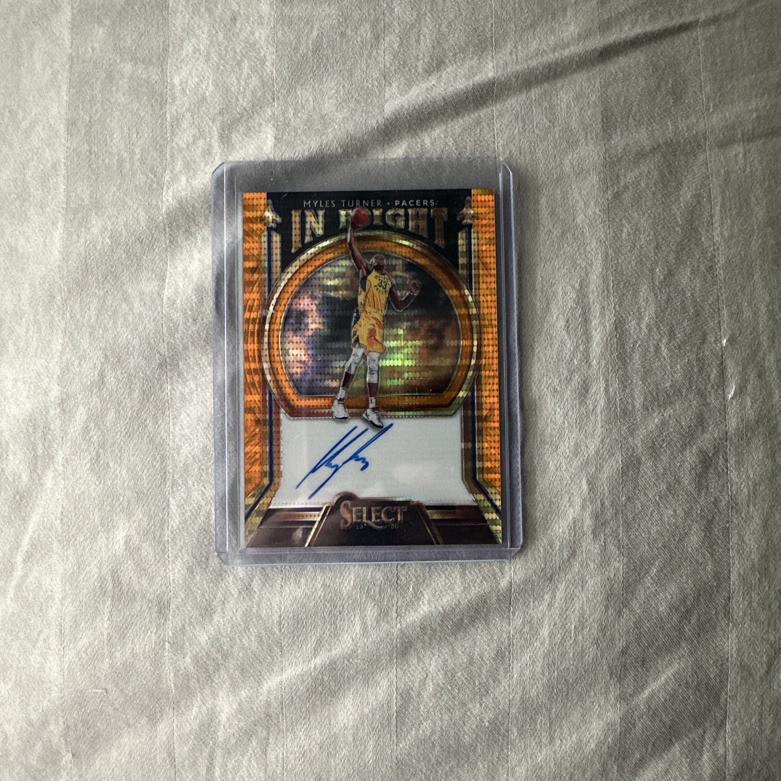 2019-20 Select Myles Turner In Flight Signatures Orange pulsar auto /35 Pacers