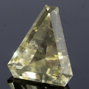 triangle gem cut