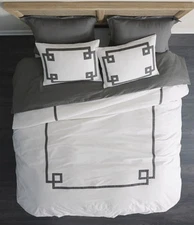 Noble Excellence Villa GREEK KEY New $249 King Duvet Cover White Grey NWT Duvet