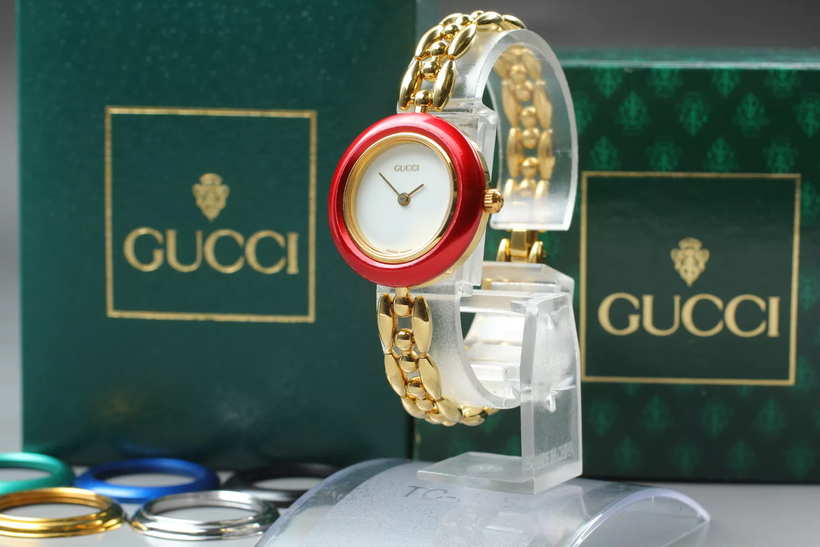 Boîte et papier [N COMME NEUF] GUCCI 11/12.2 lunette changeante 6 couleurs montre femme Qz JAPON